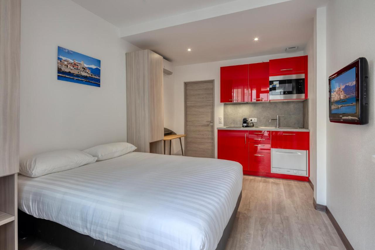 Appartements French Riviera Confidential Centre Ville Juan Les Pins Proche Des Plages Exterior foto