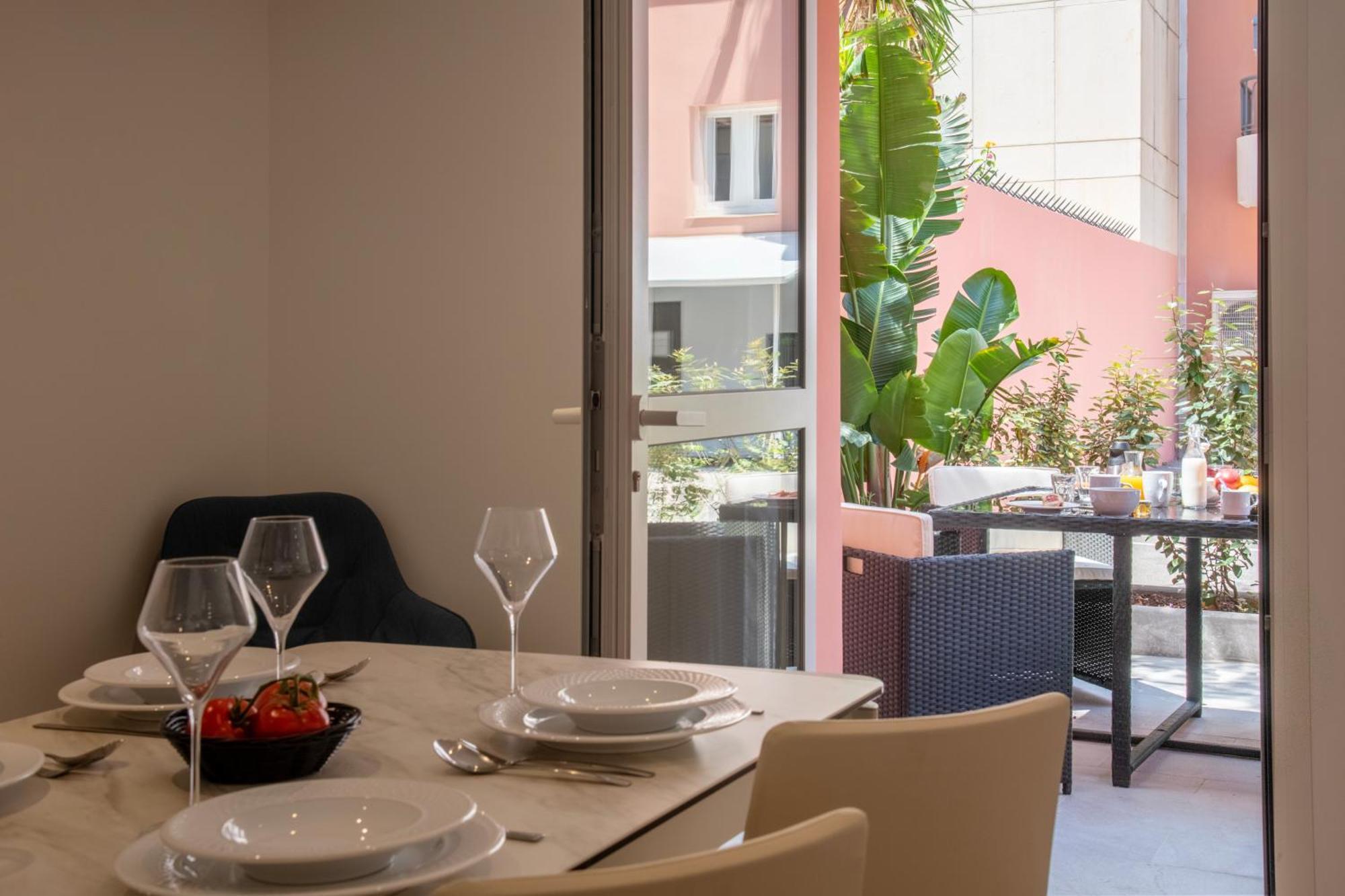 Appartements French Riviera Confidential Centre Ville Juan Les Pins Proche Des Plages Habitación foto